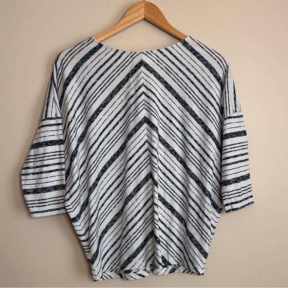 Anthropologie Puella White Stripe V-Neck Casual Shirt Size Medium - Picture 5 of 6